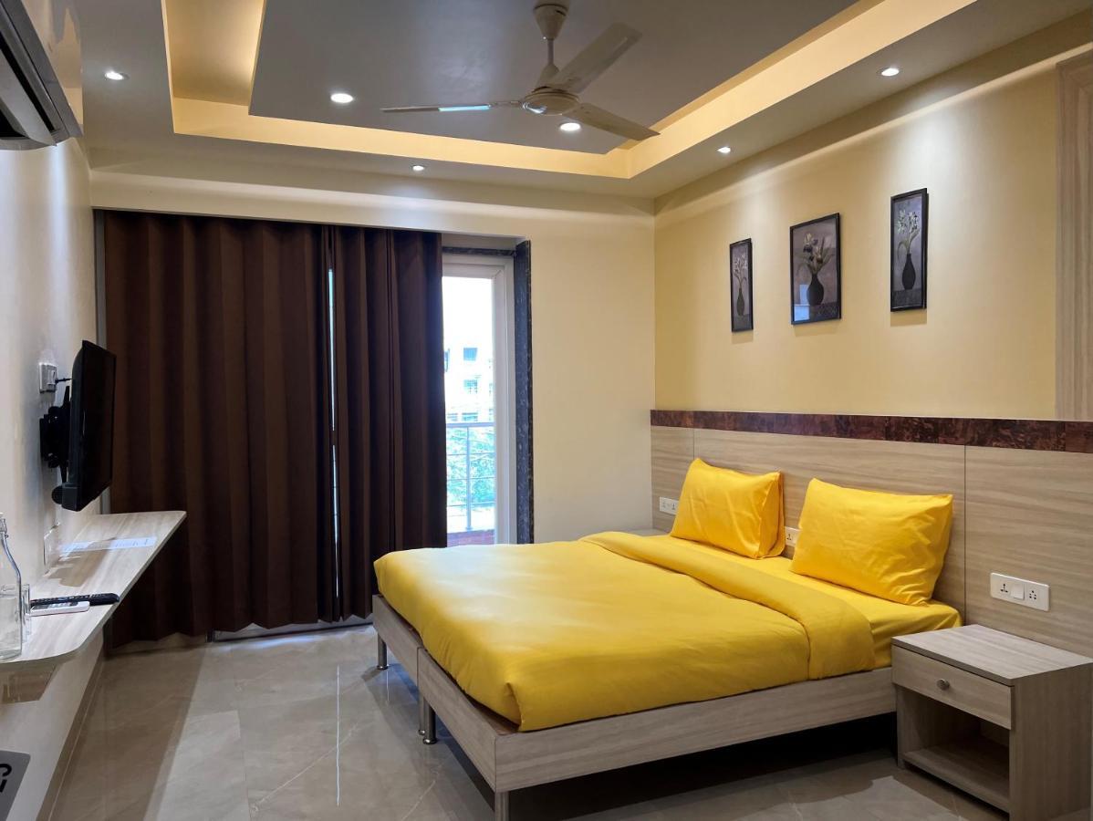 Windchime 853 Hotel Gurgaon Exterior foto